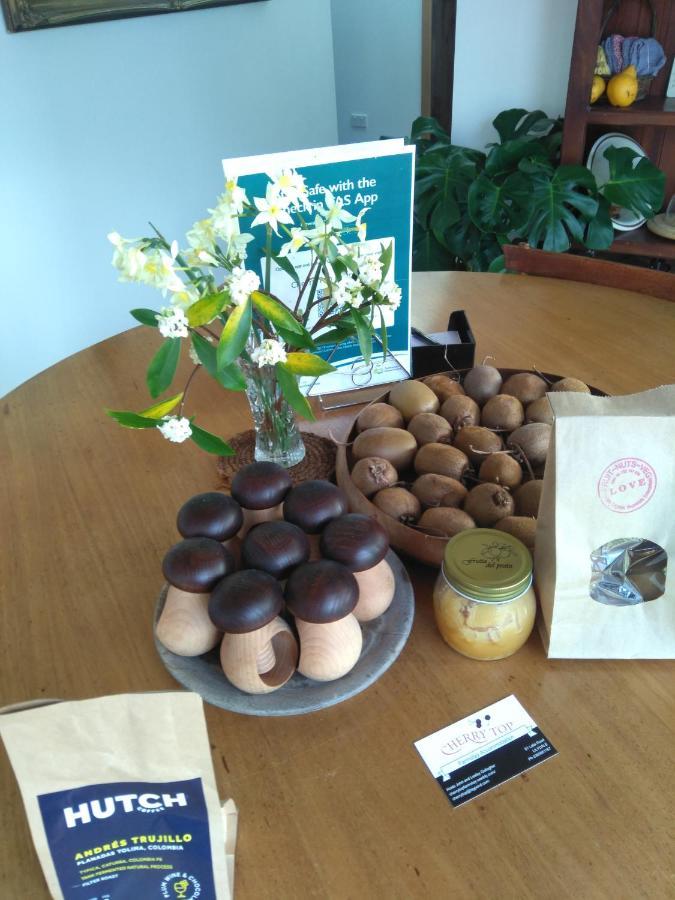 Lilydale Cherry Top Farmstay - Boutique Eco Village מראה חיצוני תמונה