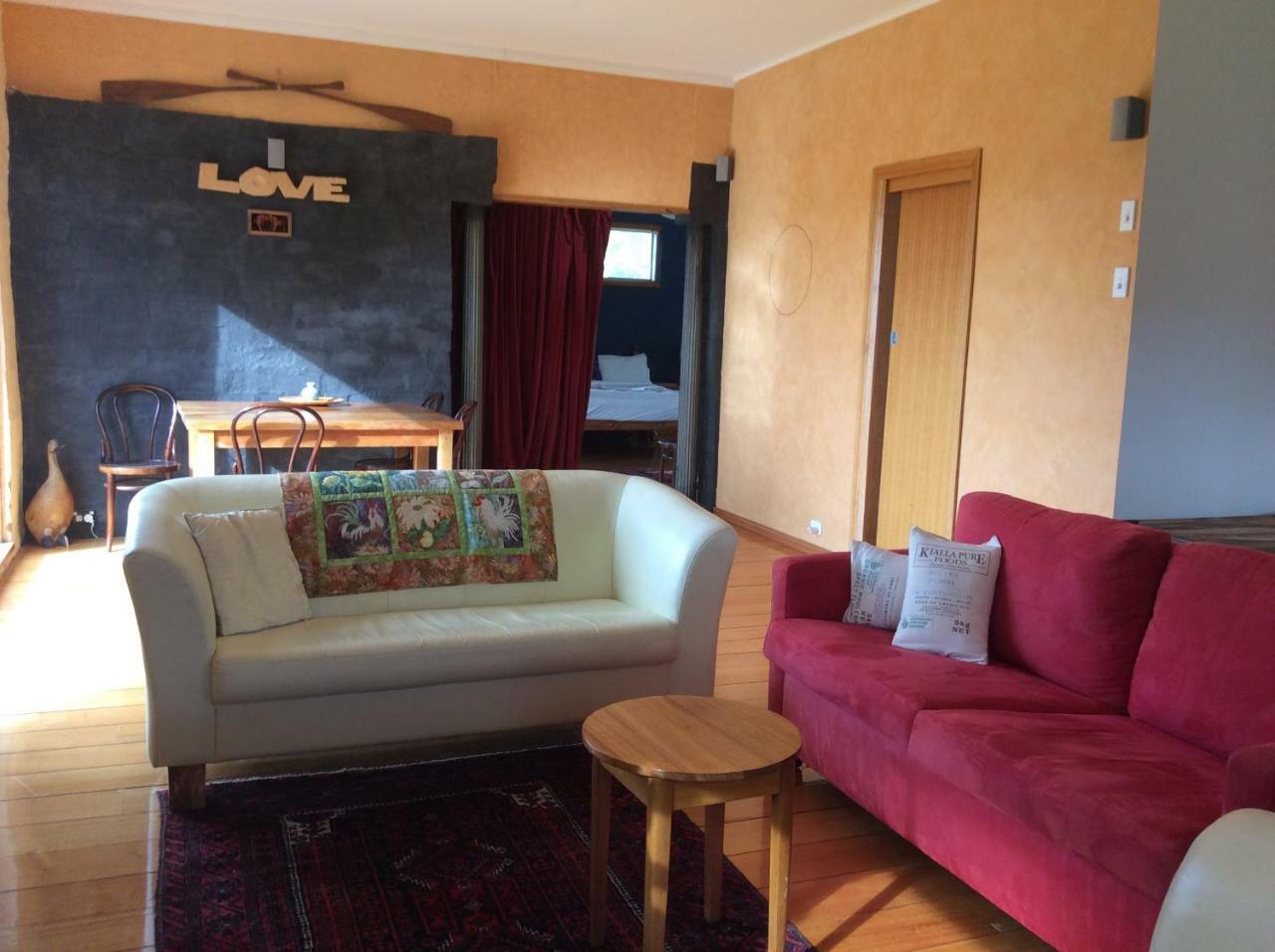 Lilydale Cherry Top Farmstay - Boutique Eco Village מראה חיצוני תמונה